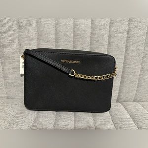 Michael Kors EW Crossbody Bag Black
NWT
